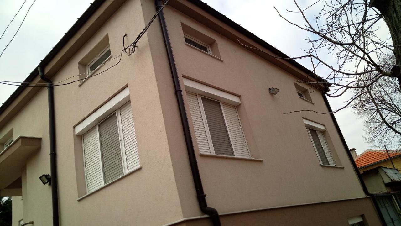 Villa Ros Guest House Szvilengrad Kültér fotó