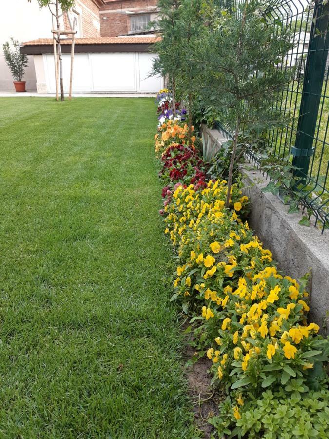 Villa Ros Guest House Szvilengrad Kültér fotó