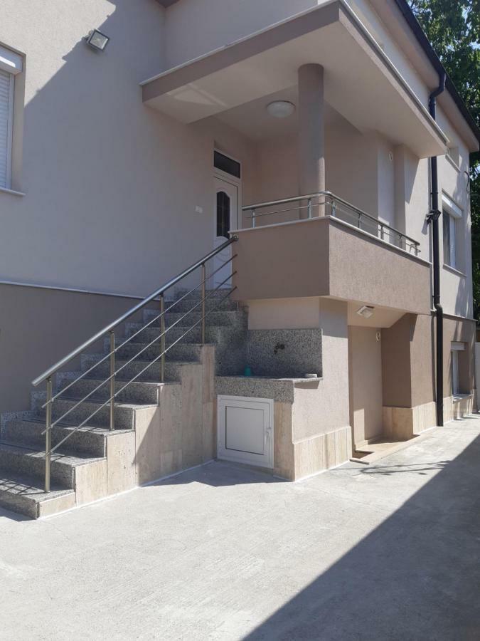 Villa Ros Guest House Szvilengrad Kültér fotó
