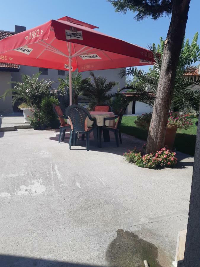 Villa Ros Guest House Szvilengrad Kültér fotó
