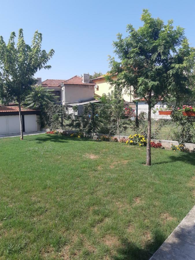 Villa Ros Guest House Szvilengrad Kültér fotó